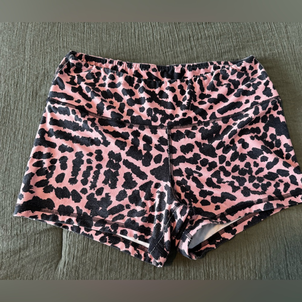 Fleo Pink and Black Patterned Shorts